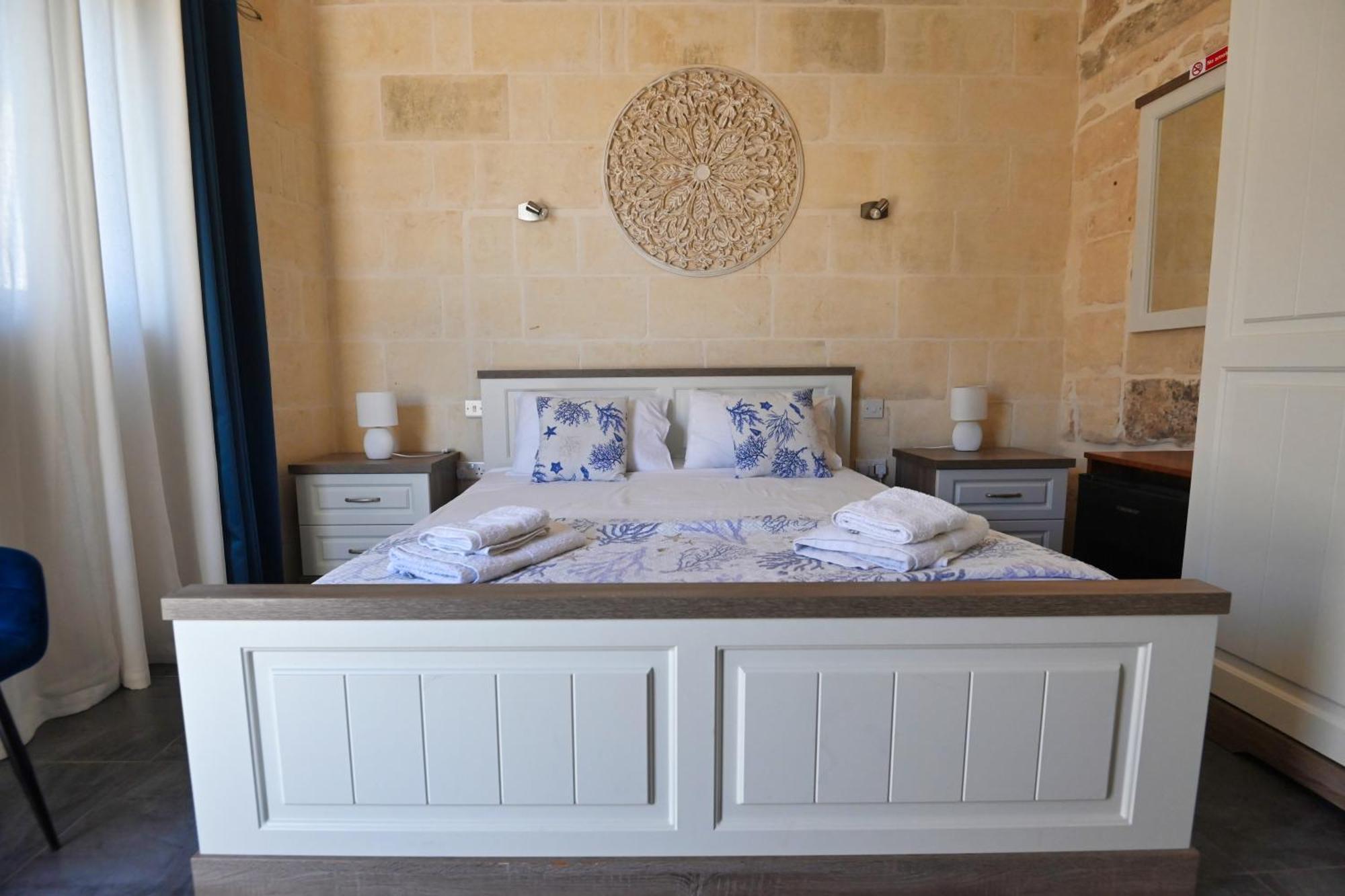 The Cloisters Bed And Breakfast Xagħra Kültér fotó