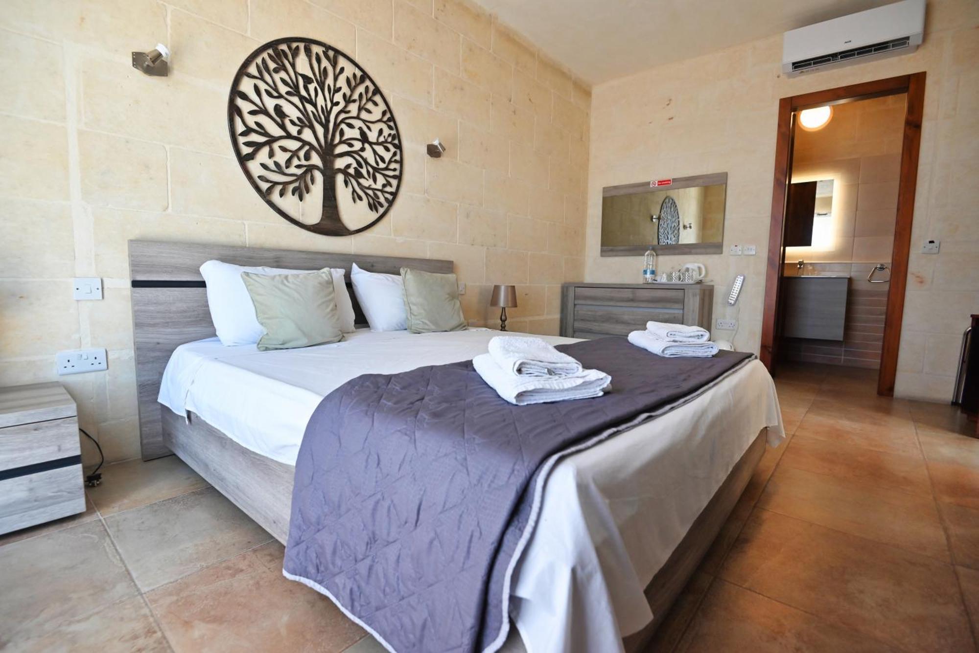 The Cloisters Bed And Breakfast Xagħra Kültér fotó