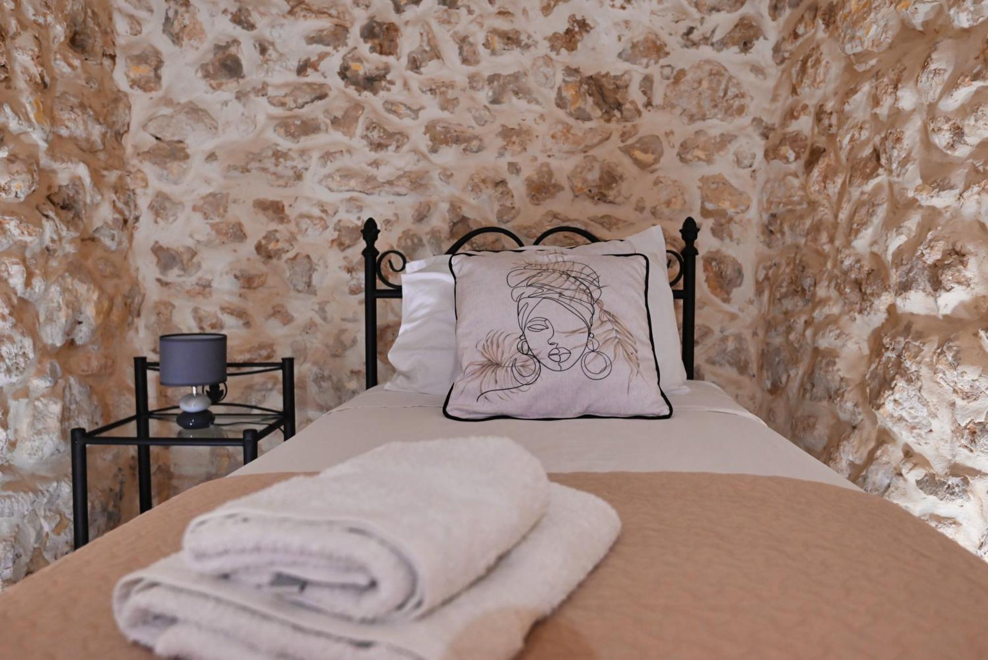 The Cloisters Bed And Breakfast Xagħra Kültér fotó