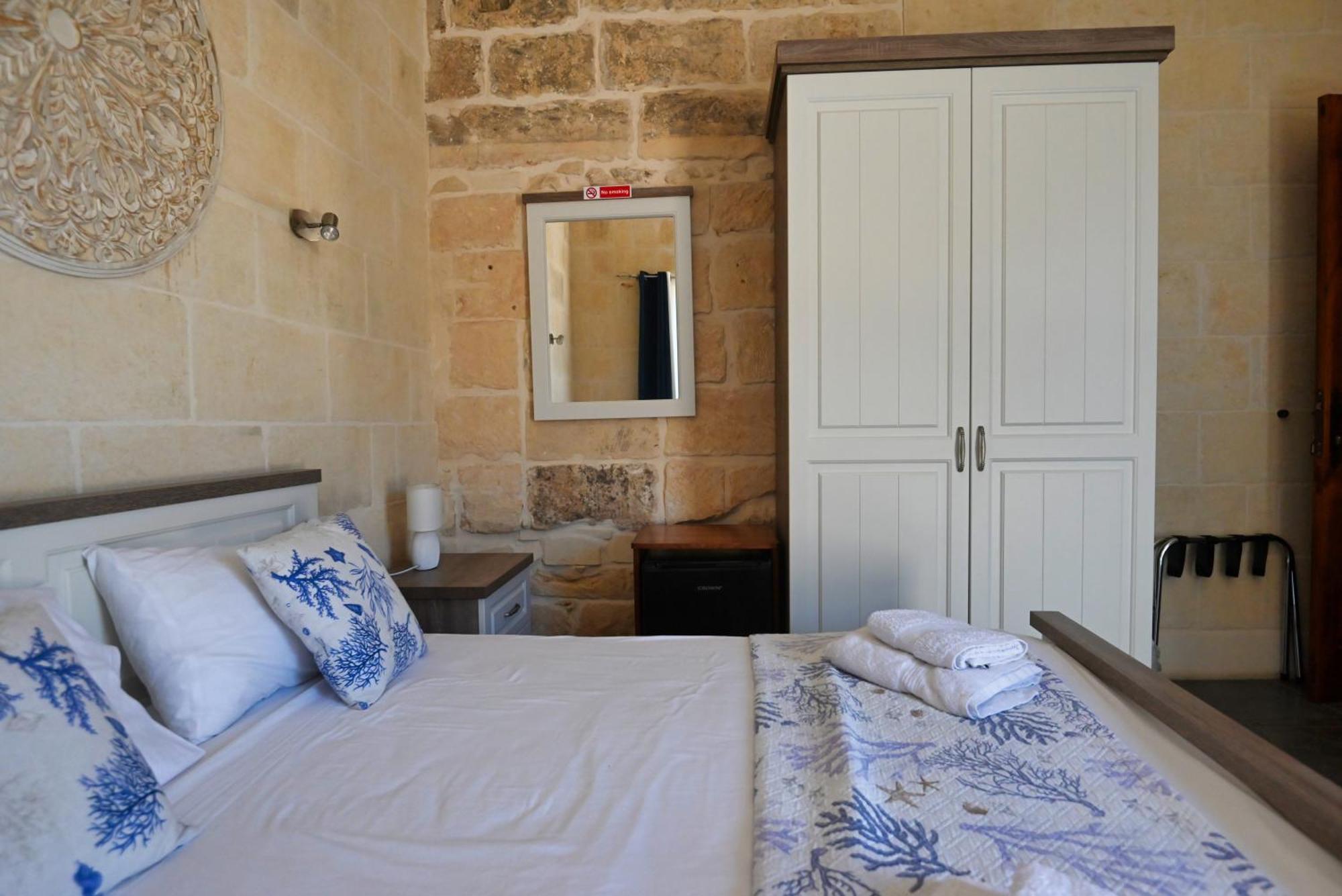The Cloisters Bed And Breakfast Xagħra Kültér fotó