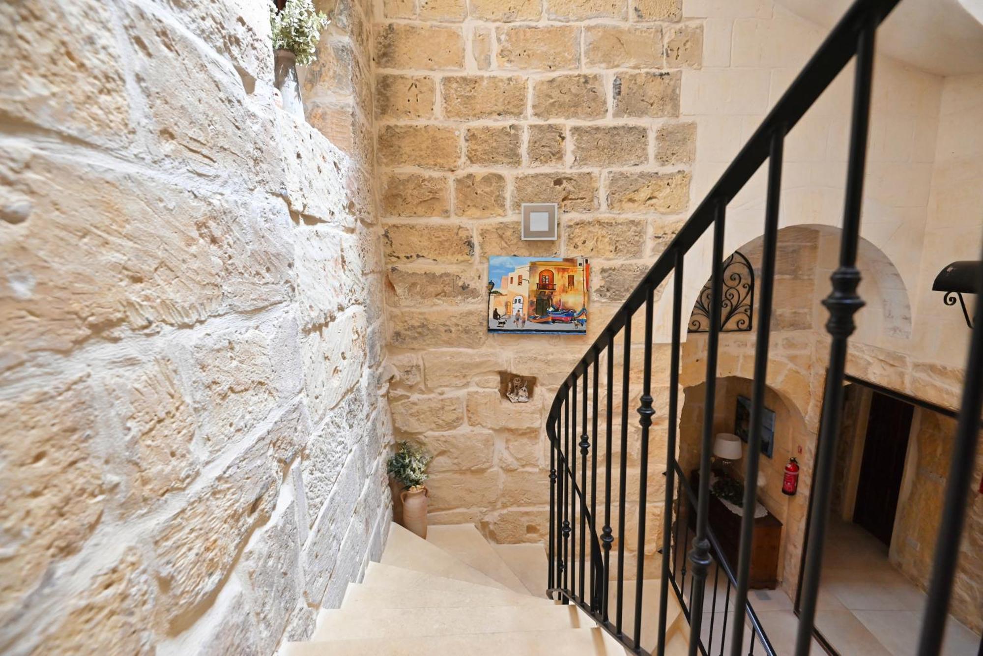 The Cloisters Bed And Breakfast Xagħra Kültér fotó