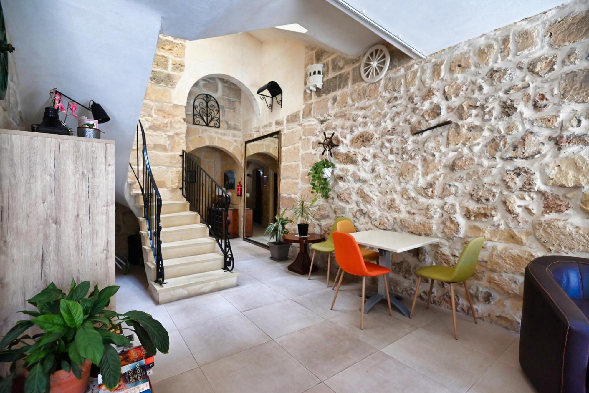 The Cloisters Bed And Breakfast Xagħra Kültér fotó